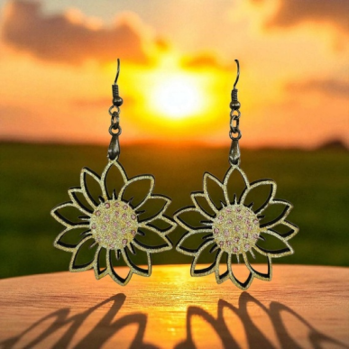 Hollowed-Out Sunflower Cutout Earrings